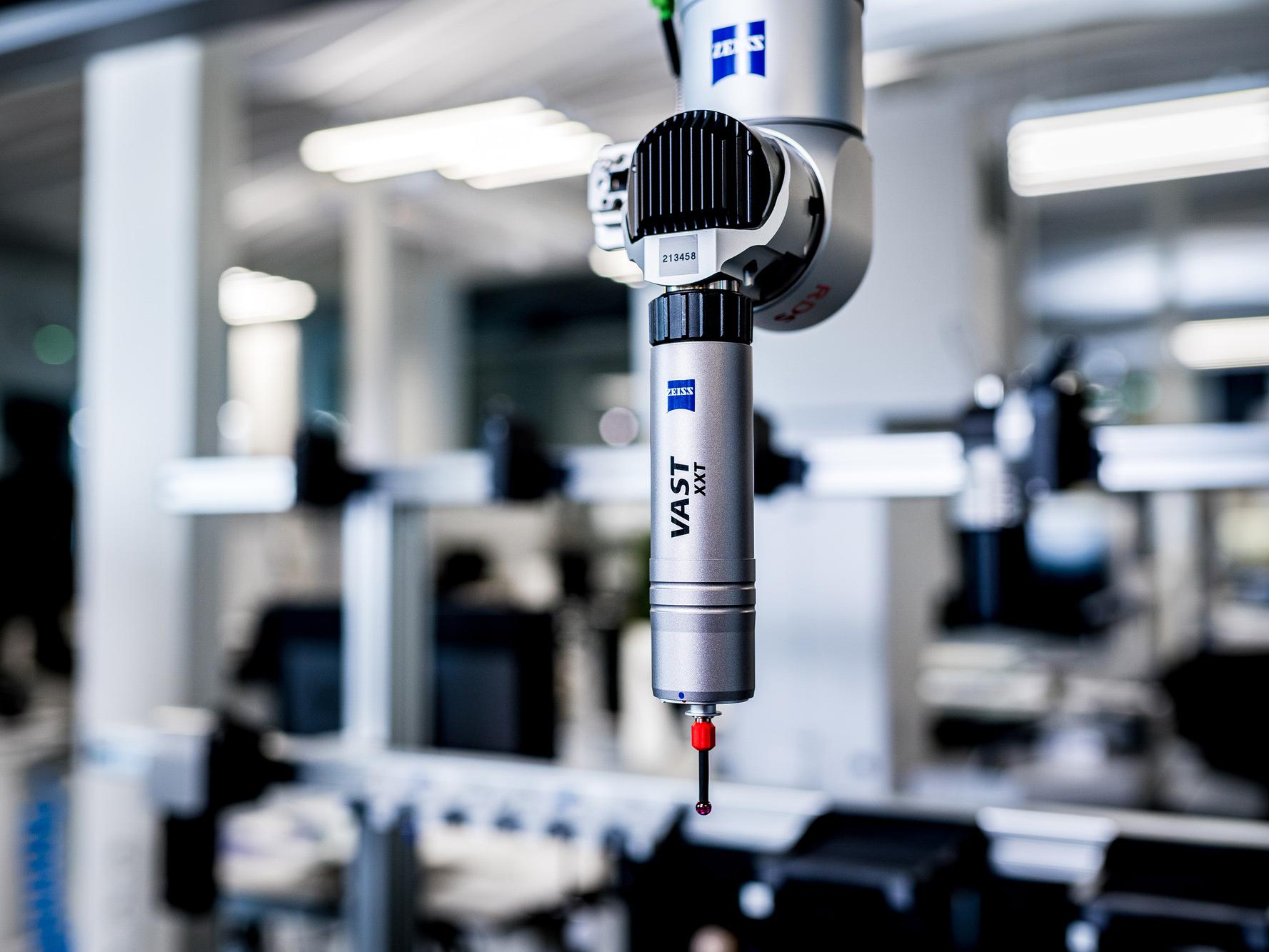 ZEISS VAST XXT glava merne sonde u upotrebi